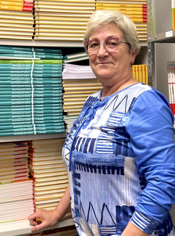 Frau_Herges_Schulbuchausleihe